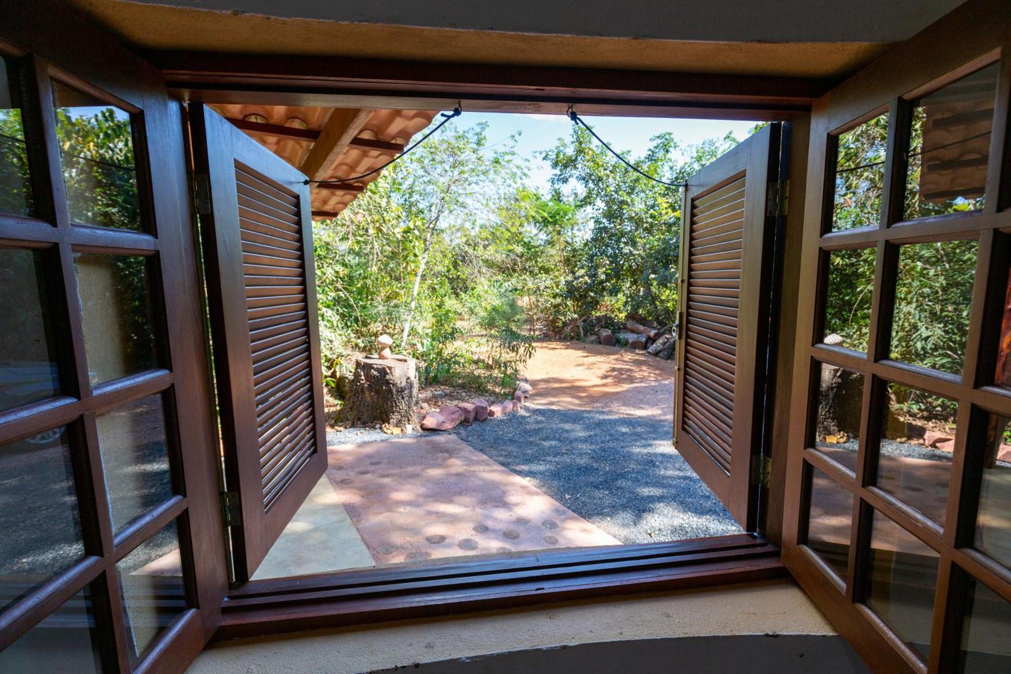 Floresta Encantada Telescopio,Fogueira, Riacho Chapada dos Guimarães Exterior foto