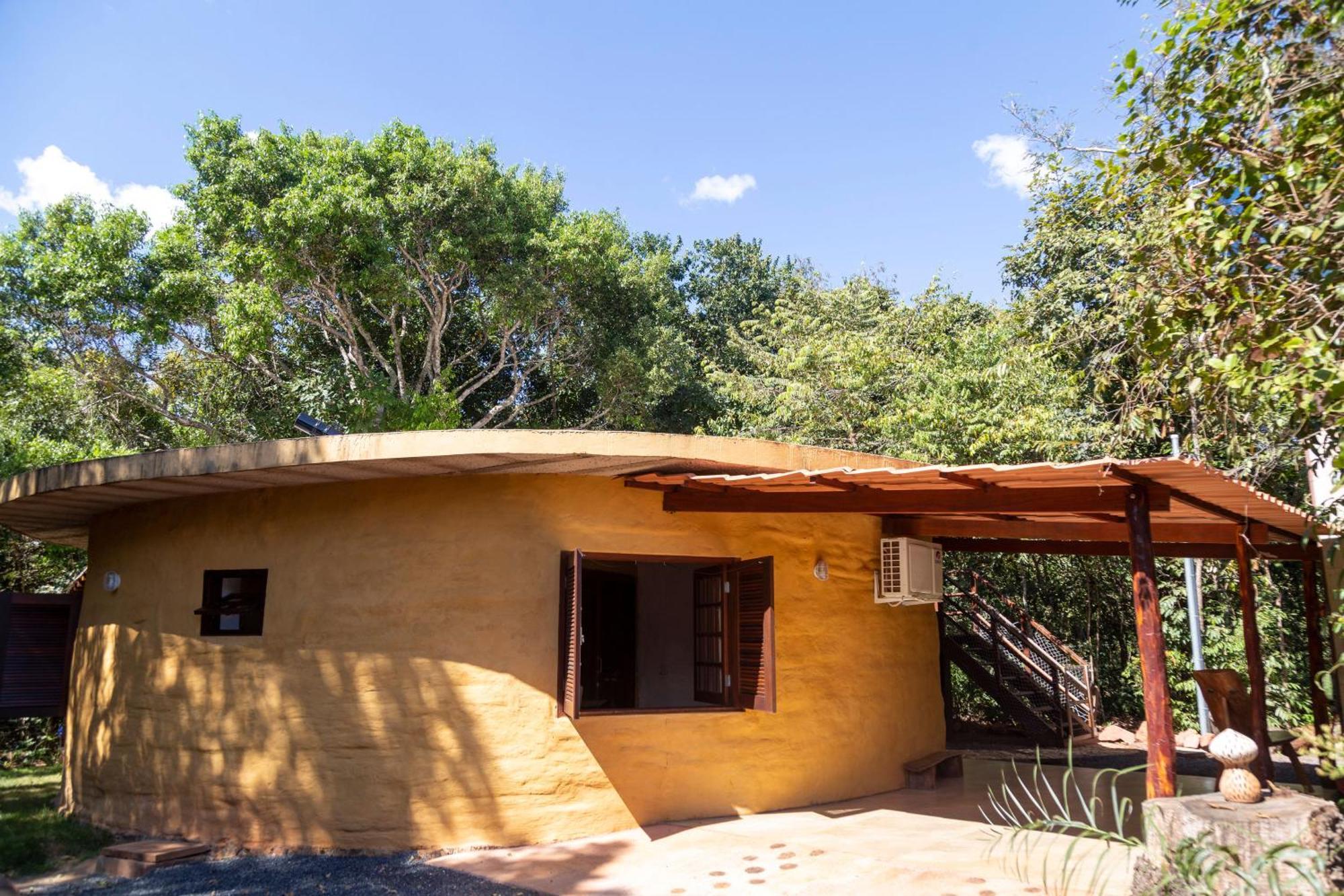 Floresta Encantada Telescopio,Fogueira, Riacho Chapada dos Guimarães Exterior foto