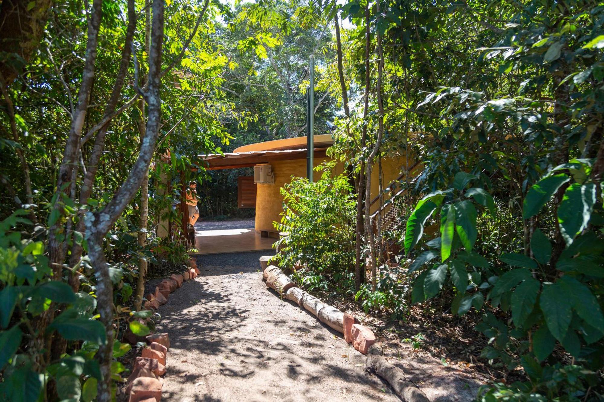 Floresta Encantada Telescopio,Fogueira, Riacho Chapada dos Guimarães Exterior foto